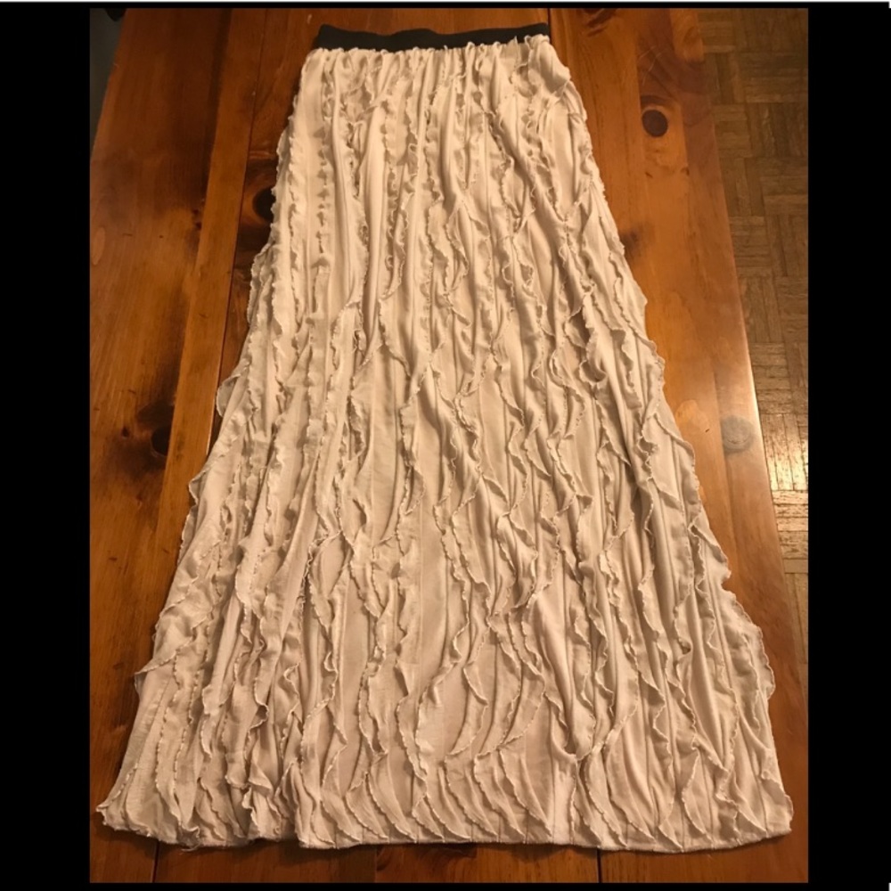 Sweet flowy ruffled maxi skirt